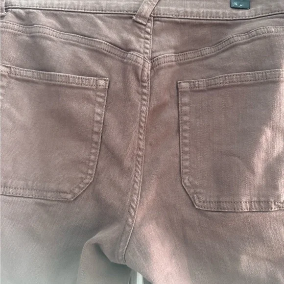 Brown denim like material deep pockets elastic waistband. size 6 regular - Picture 9 of 9